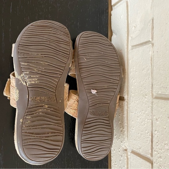 Vionic Skylar Women's Adjustable Slide Orthotic Comfort Sandal Tan Cork Size 8 - Picture 6 of 7